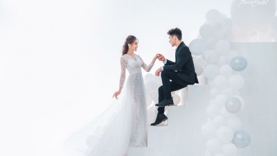 Nguyễn Ngọc Nữ, Top 10 Hoa Hậu Hoàn Vũ nổi bật cùng chiếc váy cưới nghìn đô, biến giấc mơ lộng lẫy thành hiện thực.
