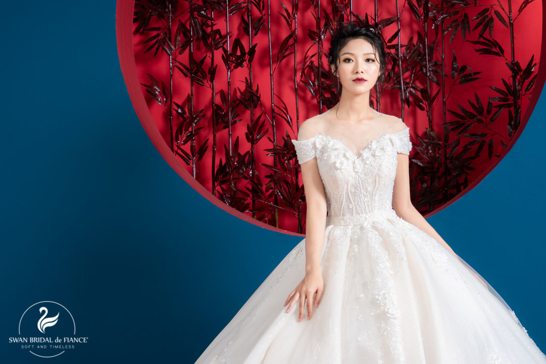 váy cưới thiết kế swan bridal 12