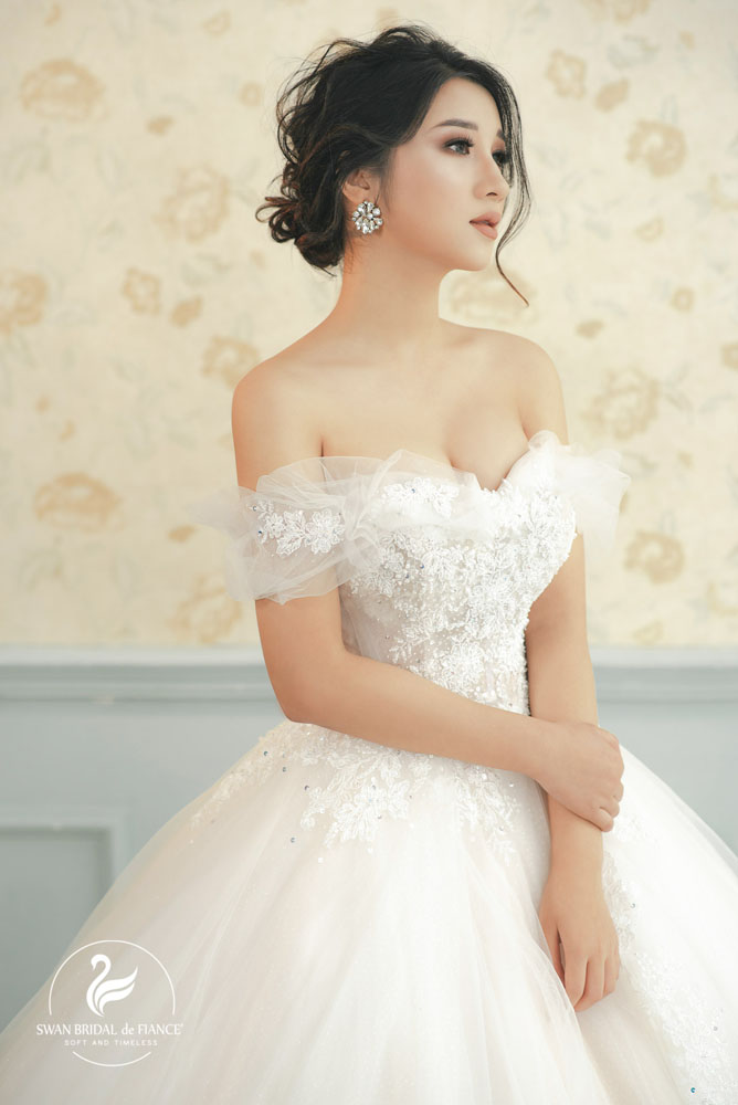 swan bridal luxury