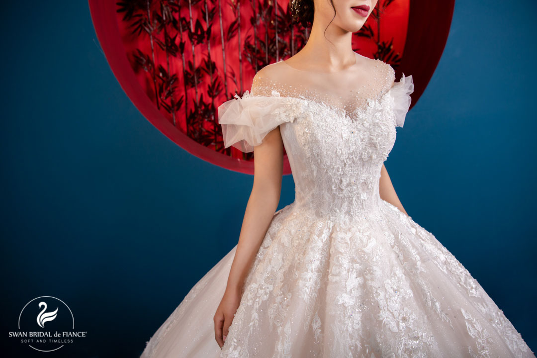 swan bridal - glamour swan 1