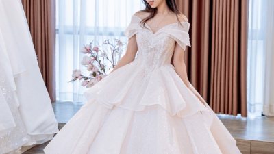 Váy cưới xếp tầng - vẻ đẹp cổ điển không hề lỗi mốt